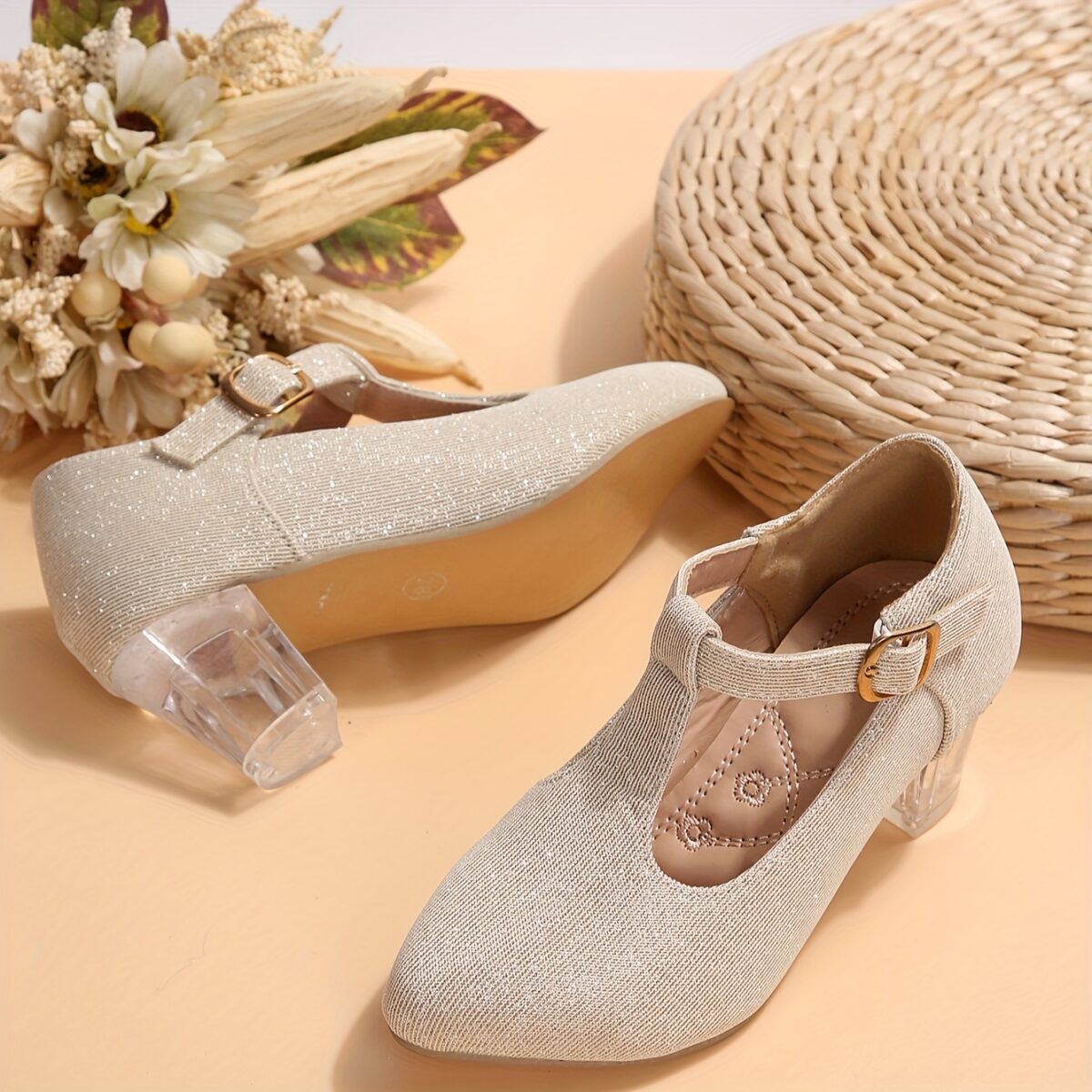 Girls twinkle toes glitter heels in gold perfect for parties and special occasions Sparkle and shine in Newness