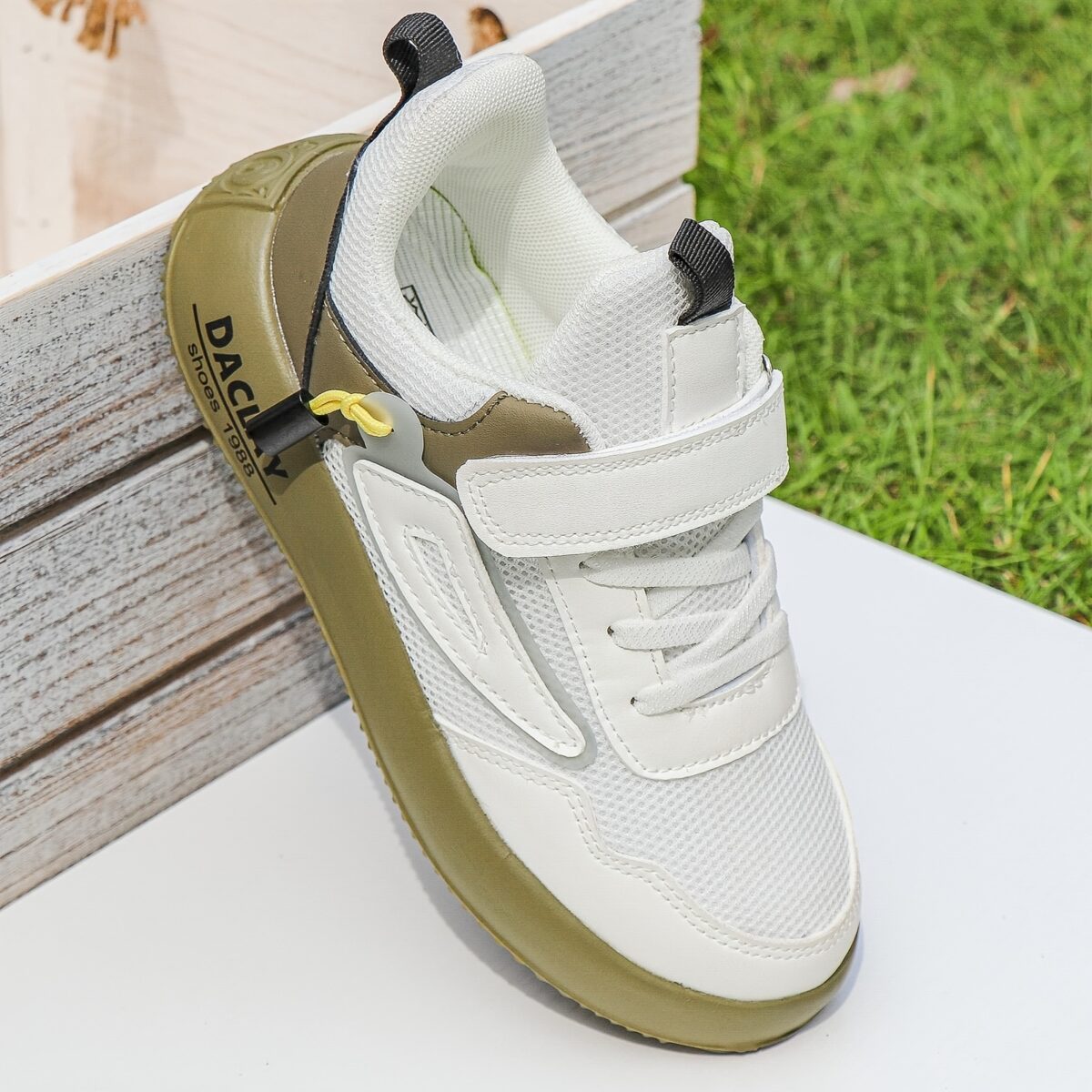 Stylish and comfortable WZRUISEN Kids Sneakers perfect for all seasons Available in a range of colors and sizes