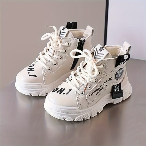 Newness Urban Explorer Kids High Tops in stylish design perfect for all season adventures
