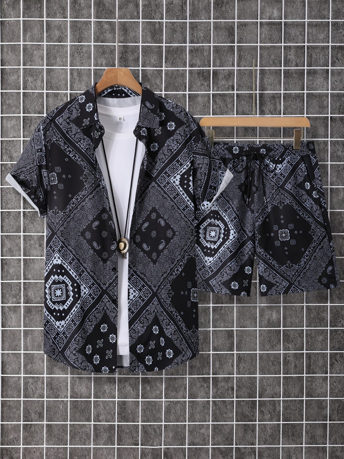 Effortlessly cool paisley print set in lightweight polyester Perfect for summer The Monaco Paisley Print Set from Newness
