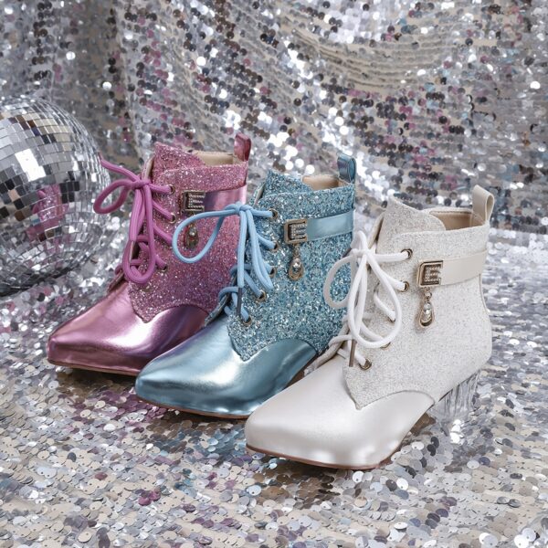 Twinkle Toes Girls Heels Stunning girls heels in rose gold perfect for parties and special occasions These sparkly heels feature a comfortable design ensuring your little one can dance the night away