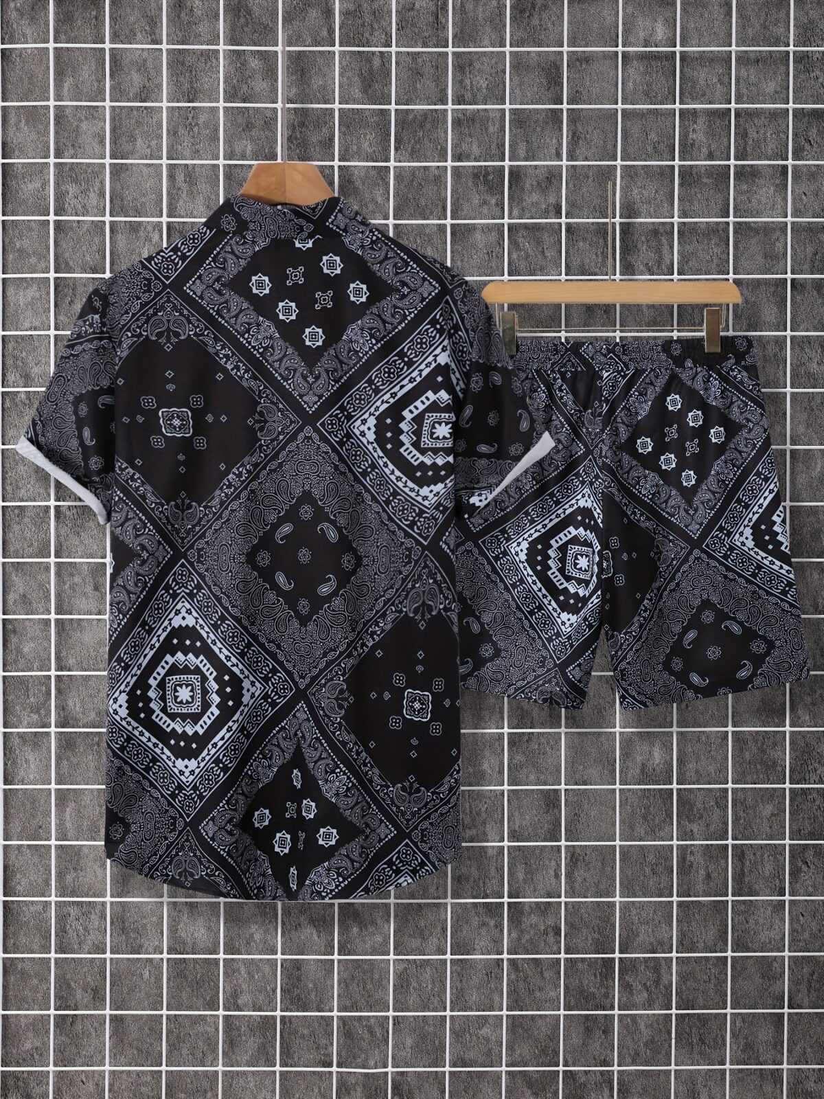 Effortlessly cool paisley print set in lightweight polyester Perfect for summer The Monaco Paisley Print Set from Newness