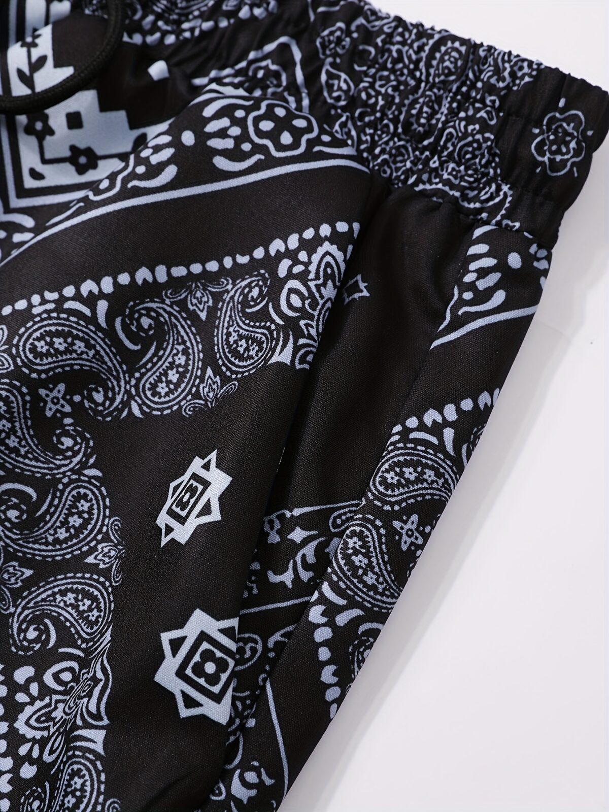 Effortlessly cool paisley print set in lightweight polyester Perfect for summer The Monaco Paisley Print Set from Newness