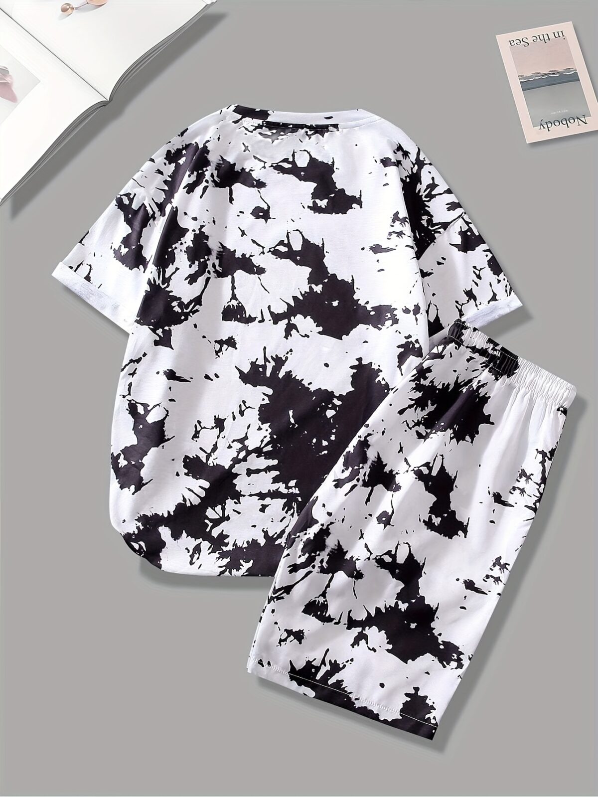 Newness Urban Edge Mens Graphic Tee Set Two stylish and comfortable graphic tees perfect for summer Casual and effortlessly cool