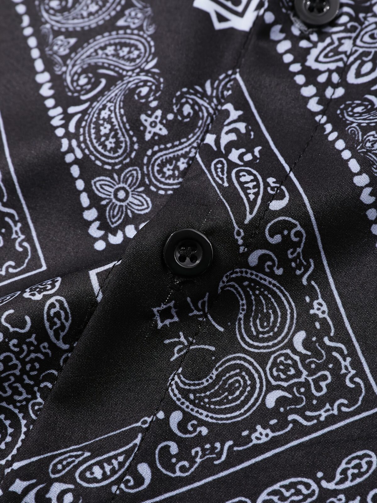 Effortlessly cool paisley print set in lightweight polyester Perfect for summer The Monaco Paisley Print Set from Newness