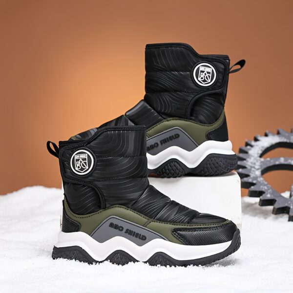 Stylish and durable Newness Explorer Kids Snow Boots perfect for winter adventures Comfortable and fashionable snow boots for kids