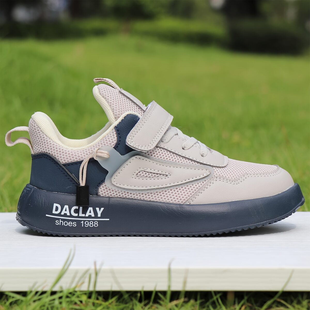 Stylish and comfortable WZRUISEN Kids Sneakers perfect for all seasons Available in a range of colors and sizes