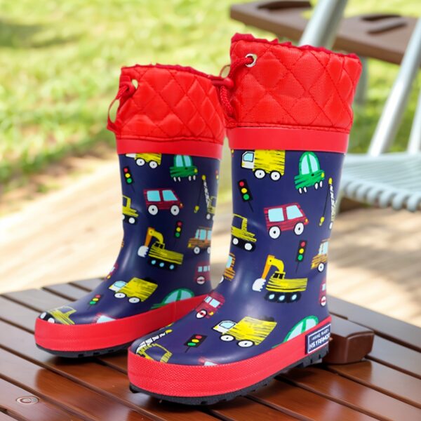 Newness Adventure Ready Boys Rain Boots Stylish and practical rain boots for boys ideal for playing in puddles