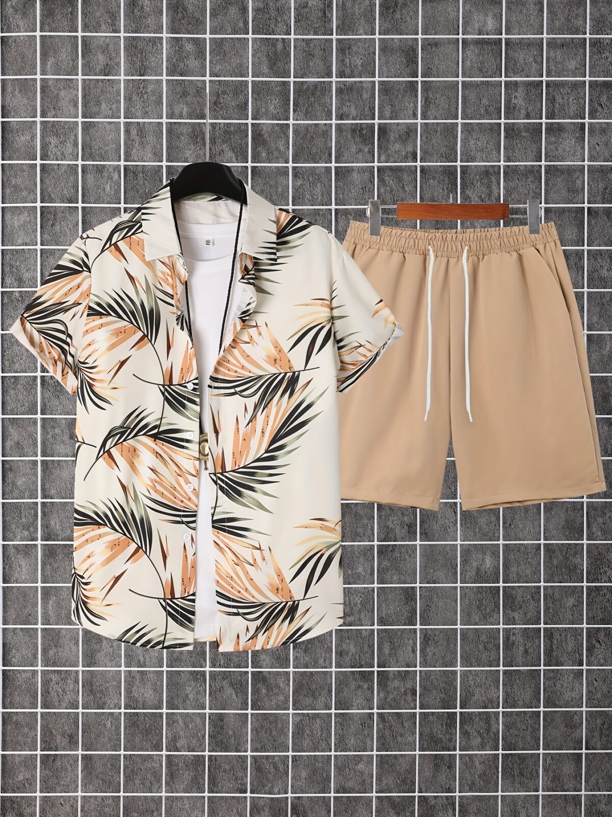Embrace effortless summer style with the Newness Riviera Escape Leaf Print Set Crafted from breathable polyester this two piece set features a vibrant leaf print perfect for any occasion