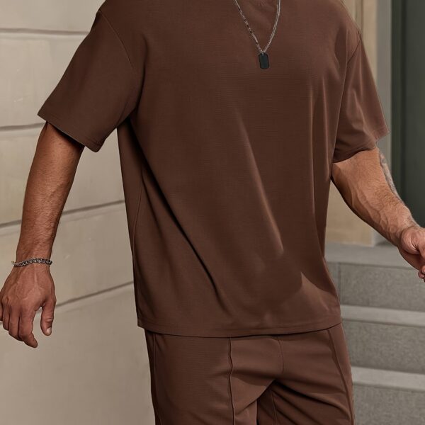 Effortless Style Mens Brown Casual Set A stylish brown casual set for men perfect for a comfortable and modern look