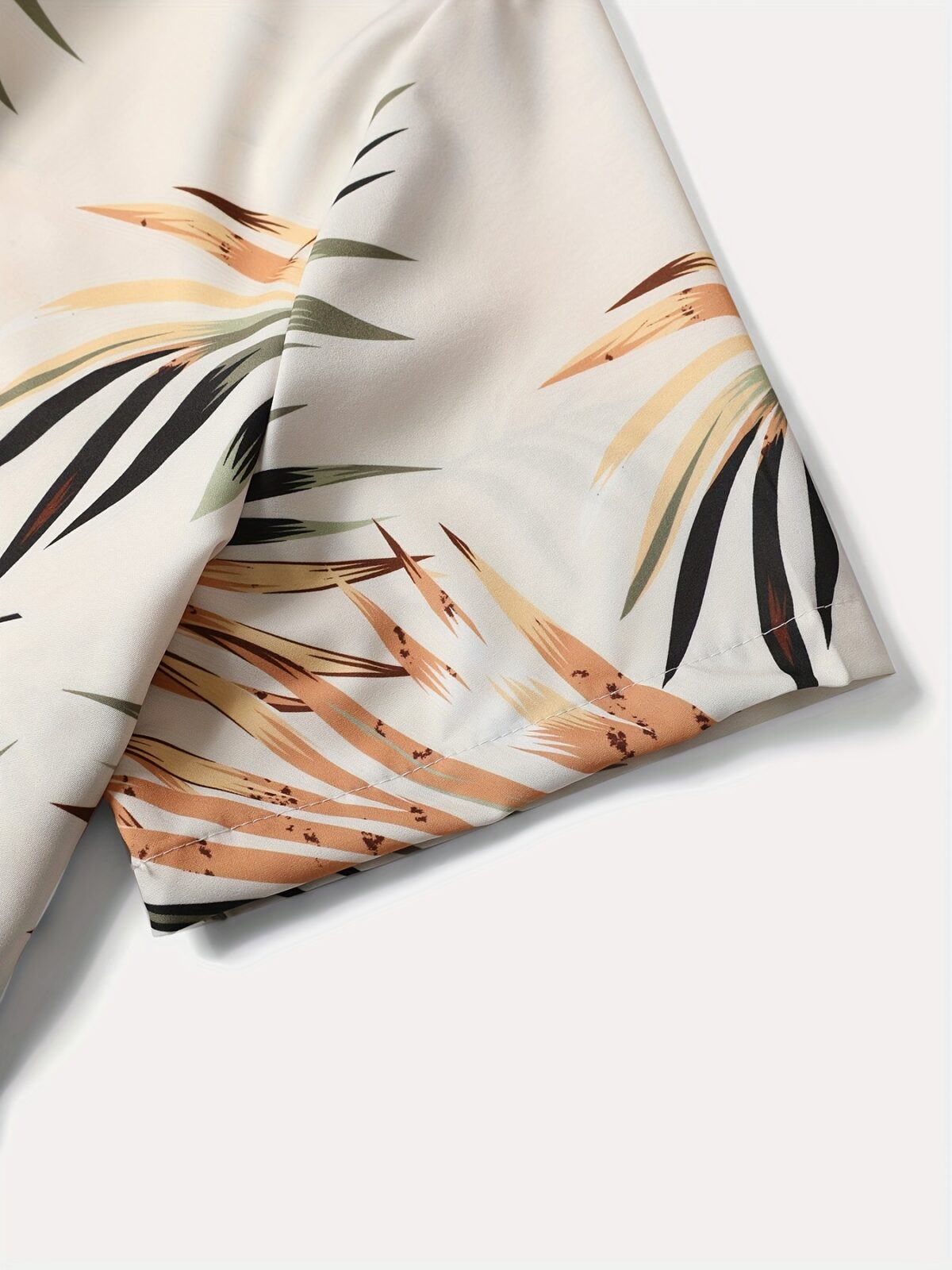 Embrace effortless summer style with the Newness Riviera Escape Leaf Print Set Crafted from breathable polyester this two piece set features a vibrant leaf print perfect for any occasion